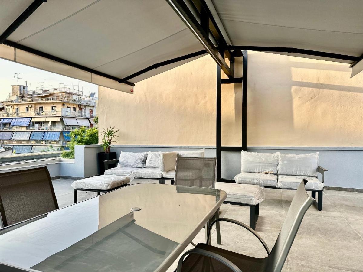 T&T Luxury Apartments - Rooftop Jacuzzi Атина Екстериор снимка